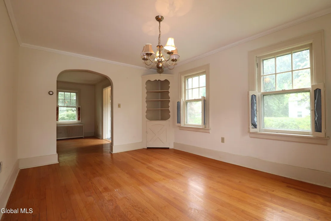 Photo of 2132 Niskayuna Drive