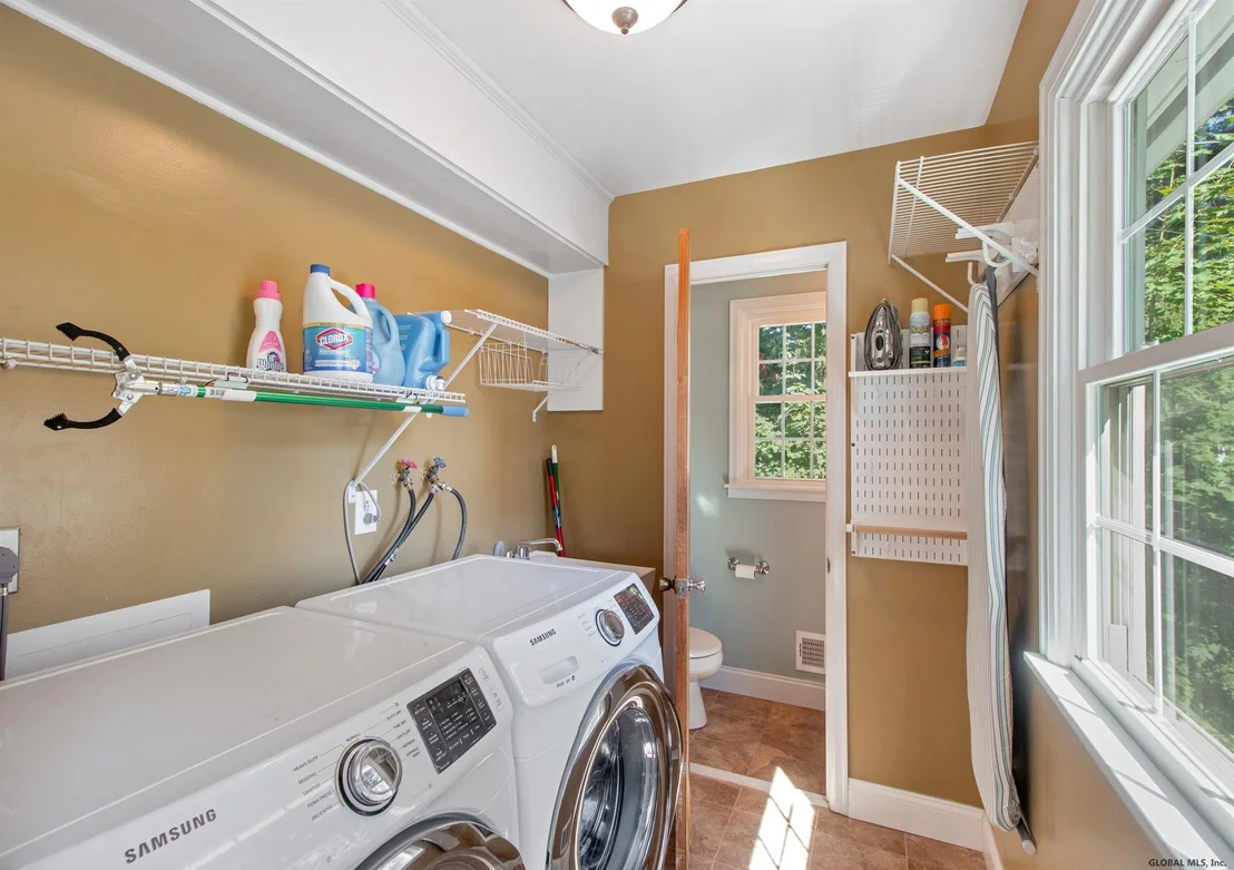 Photo of 2158 RIVER Road
