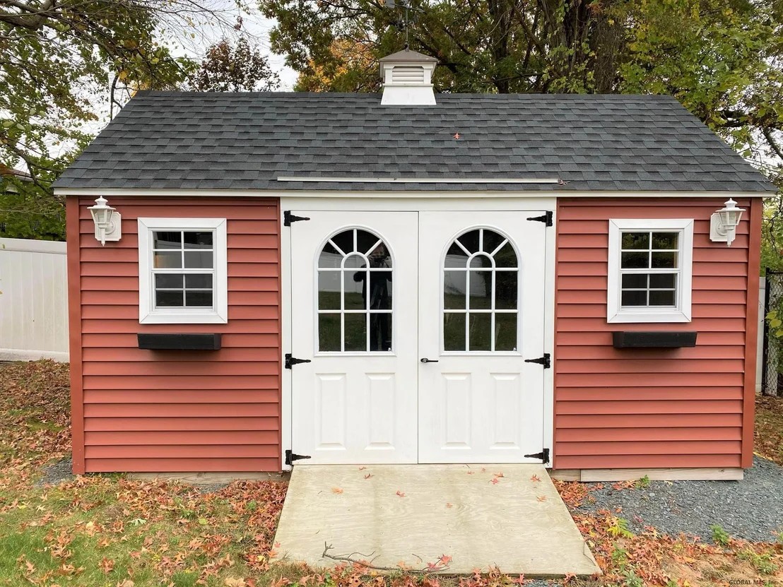 Photo of 120 SHAKER Road