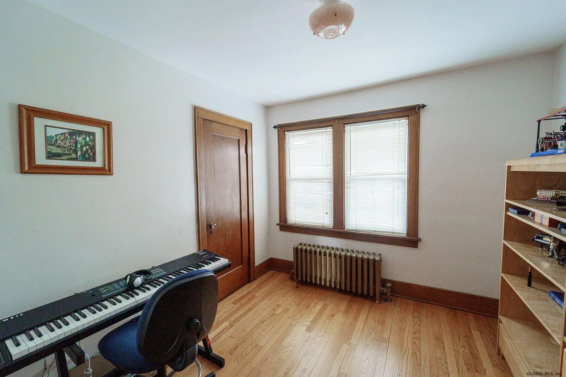 Photo of 32 MARWILL Street