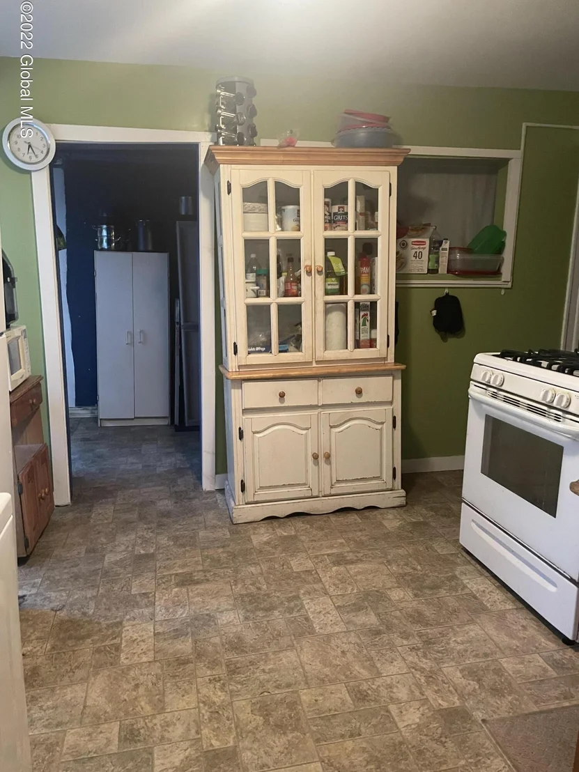 Photo of 124 2nd Avenue