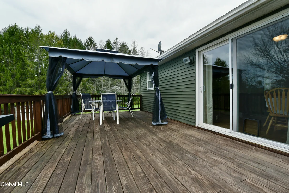 Photo of 455 Middle Road