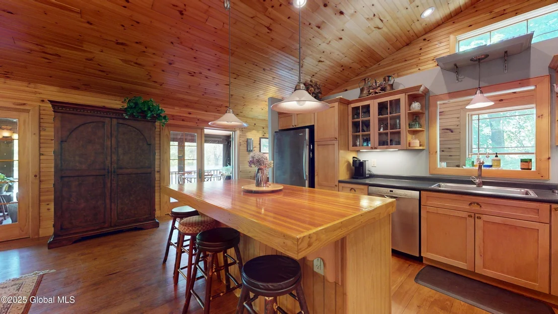 Photo of 44 Overbrook Road