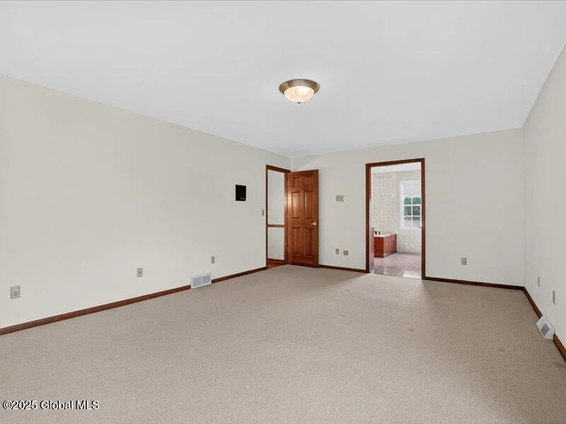Photo of 3077 New Williamsburg Drive