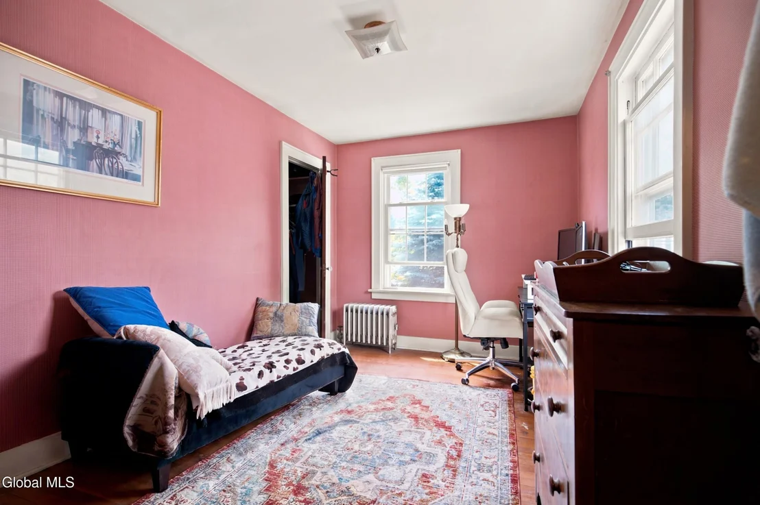 Photo of 1355 Union Street