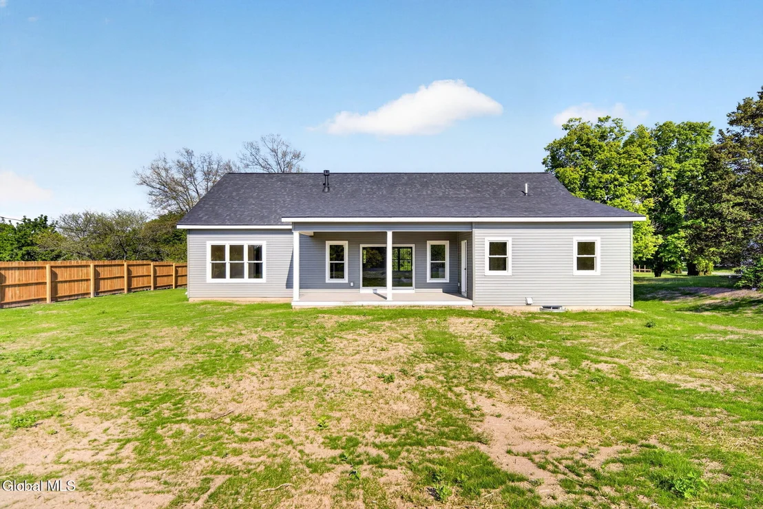 Photo of 5 1/2 Gardner Road