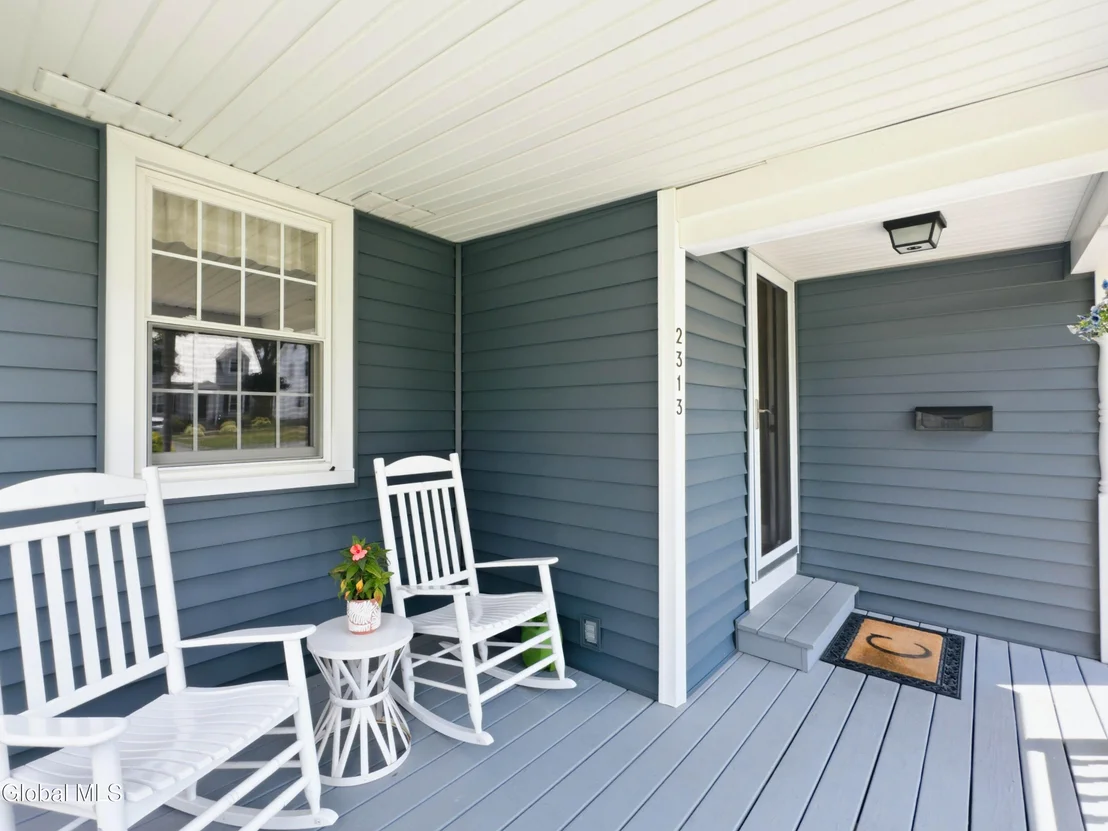 Photo of 2313 Barcelona Road