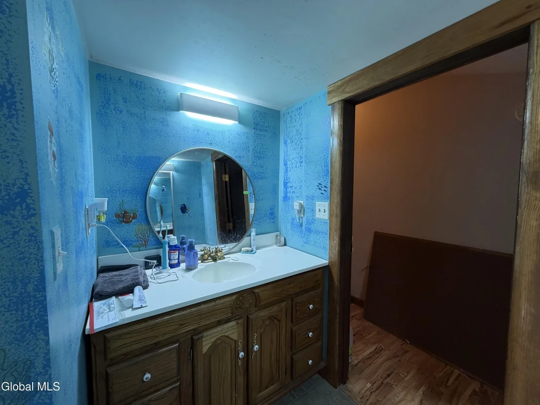 Photo of 24 Lakeview Avenue