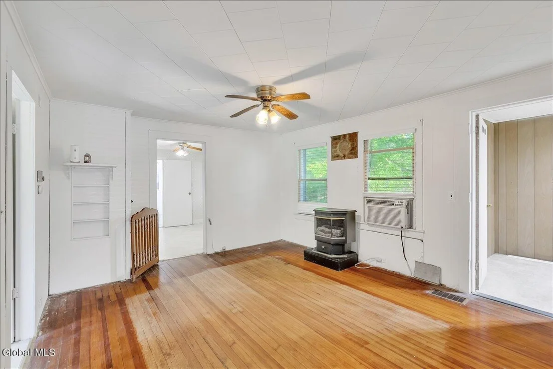 Photo of 60 Maple Avenue