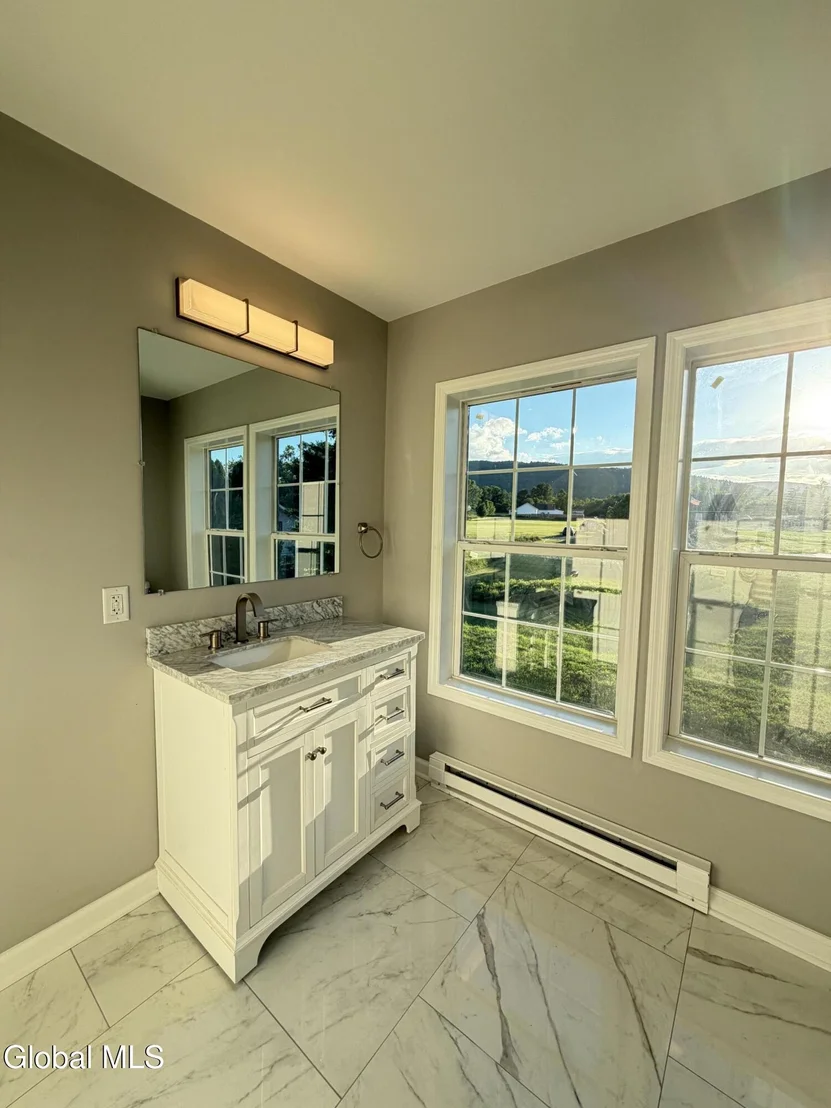 Photo of 56 Outlet Drive