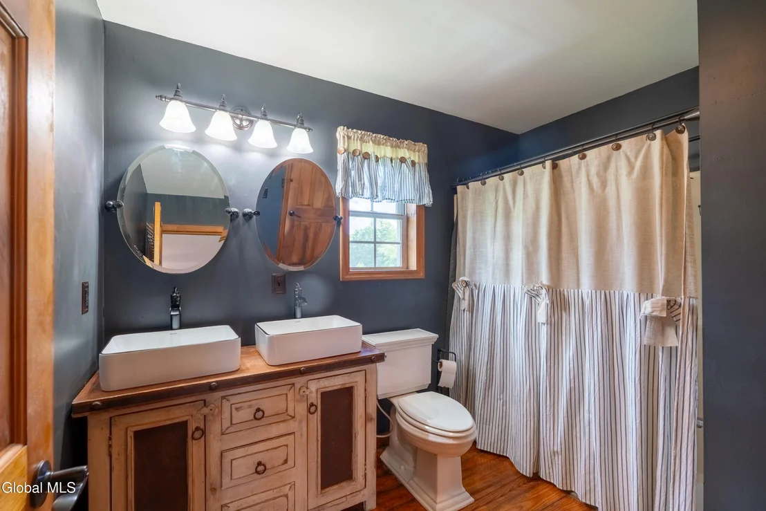 Photo of 31 Safford Road