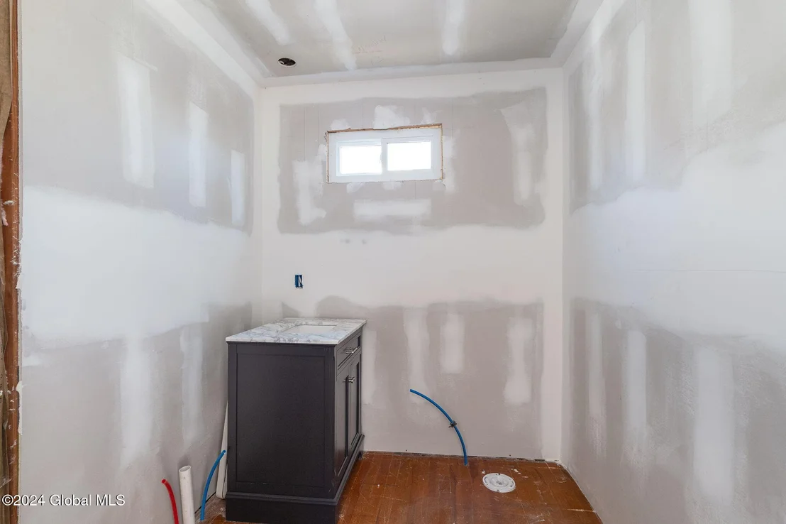 Photo of 388 Gordon Road