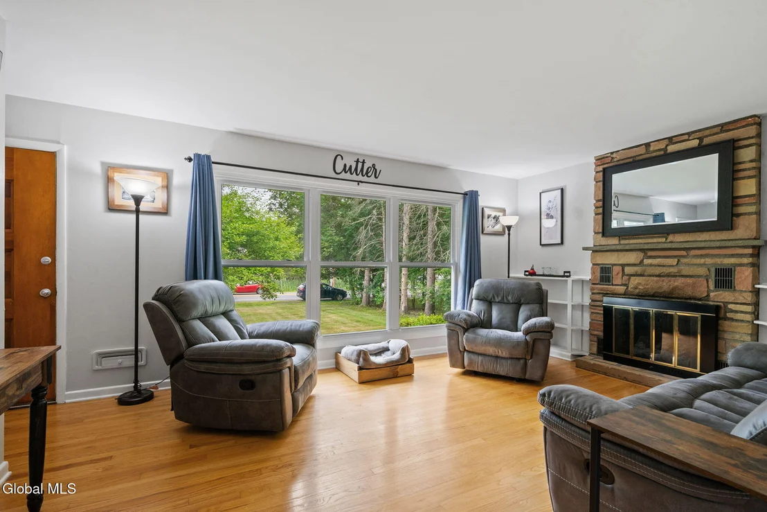 Photo of 2303 Balltown Road