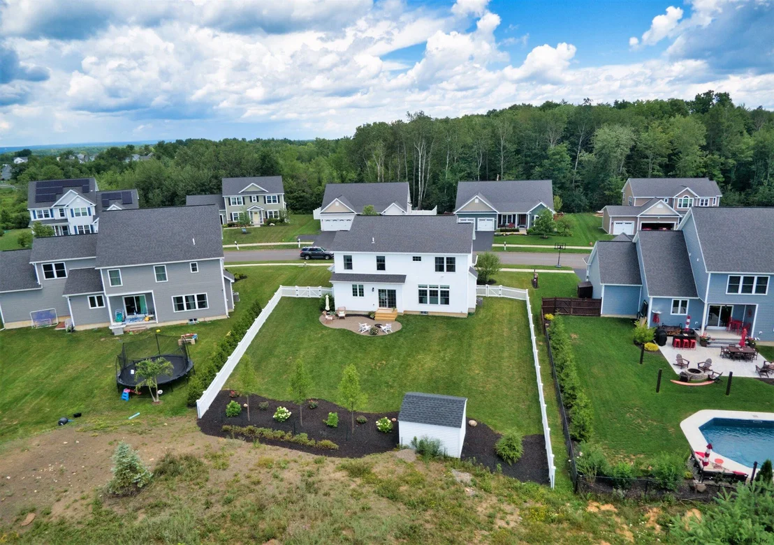 Photo of 26 MAIDEN Circle