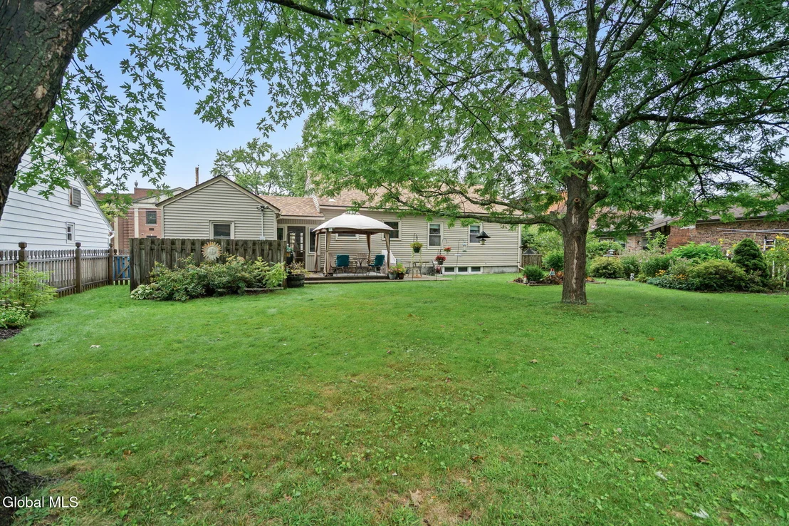 Photo of 303 Wren Street