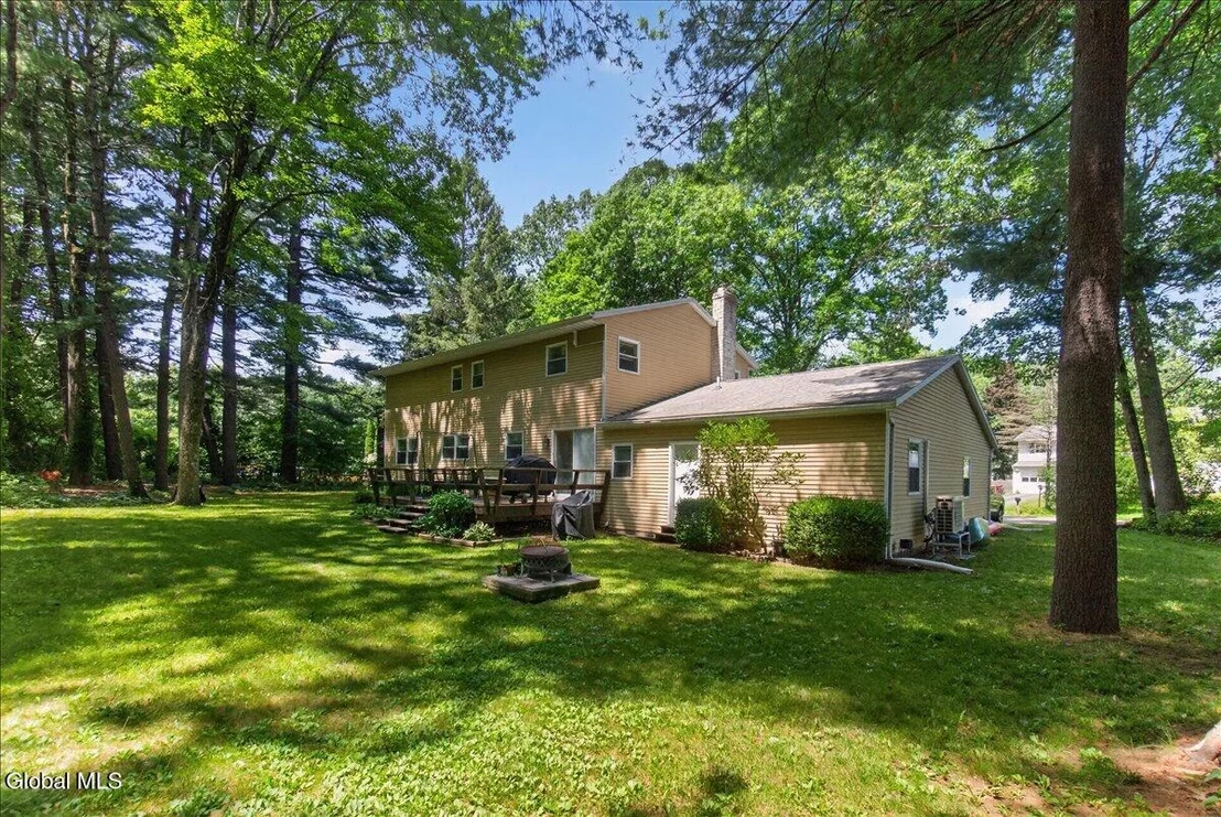Photo of 8 Cypress Pt
