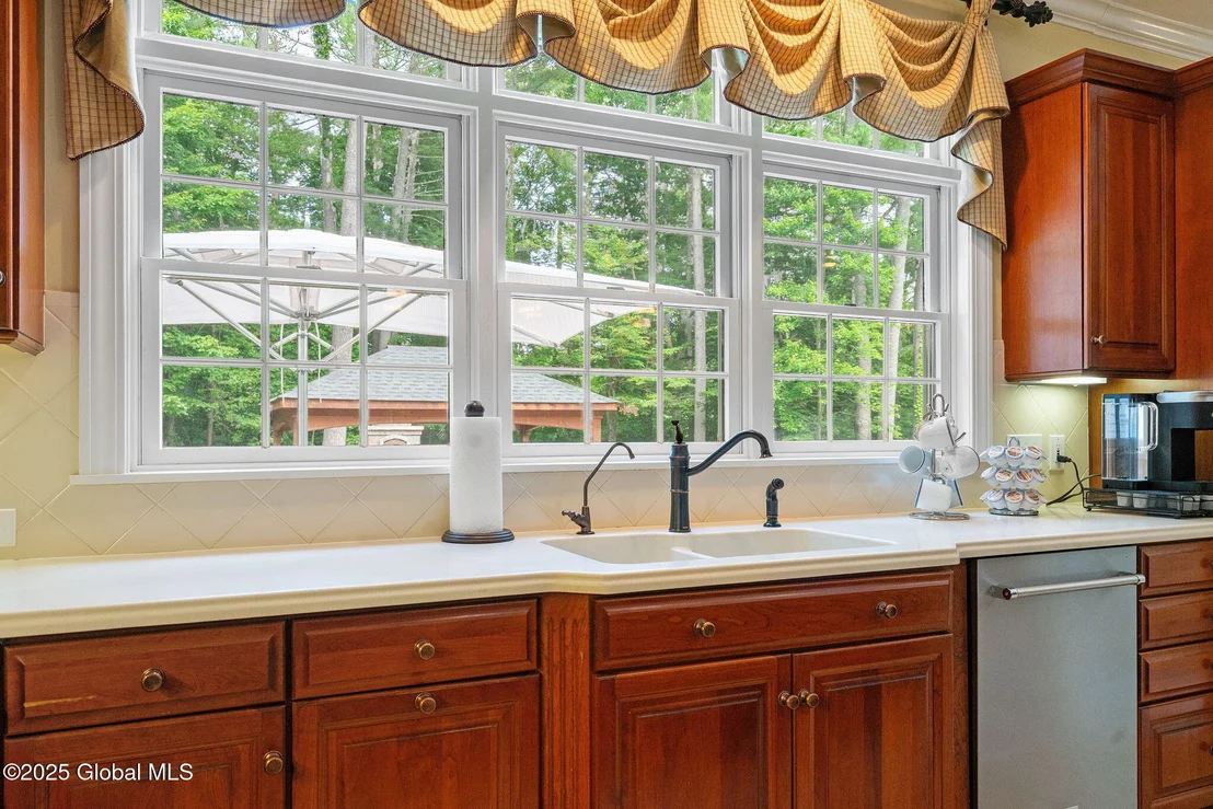 Photo of 428 Ridgehill Road