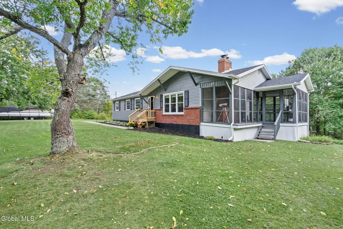 Photo of 2530 Mudge Road