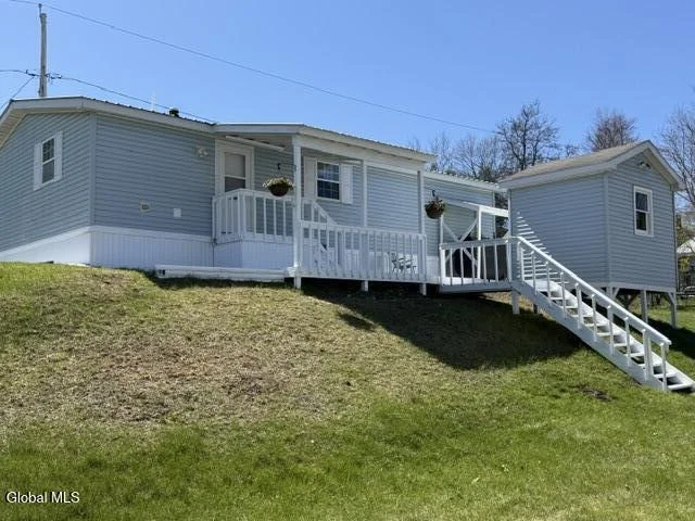 Photo of 52 2nd Avenue