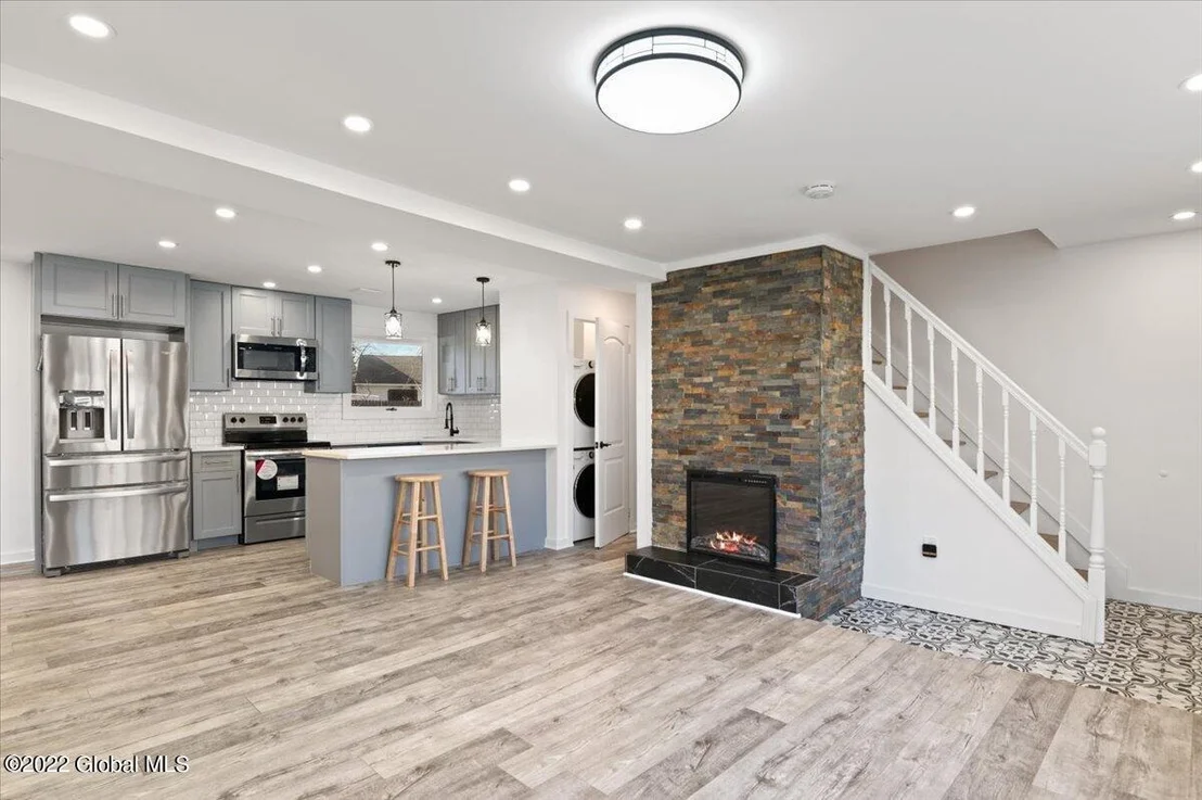 Photo of 895 Obrien Avenue