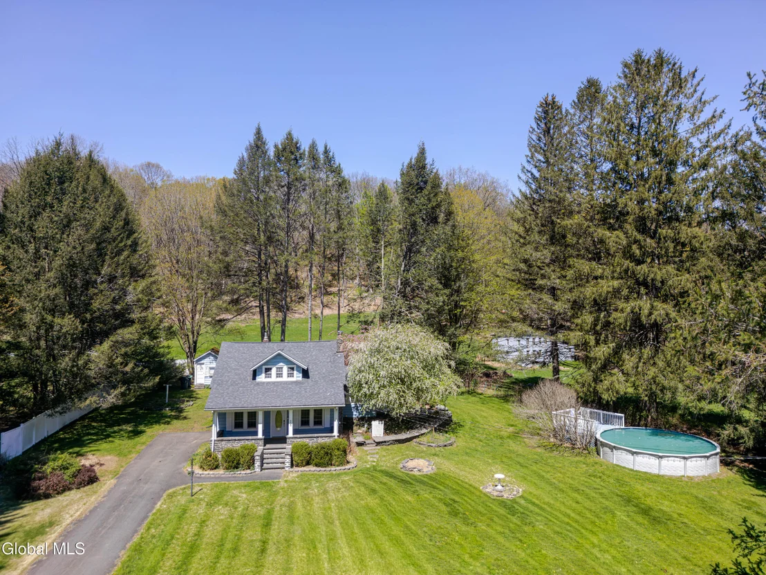 Photo of 330 Pine Bush Road