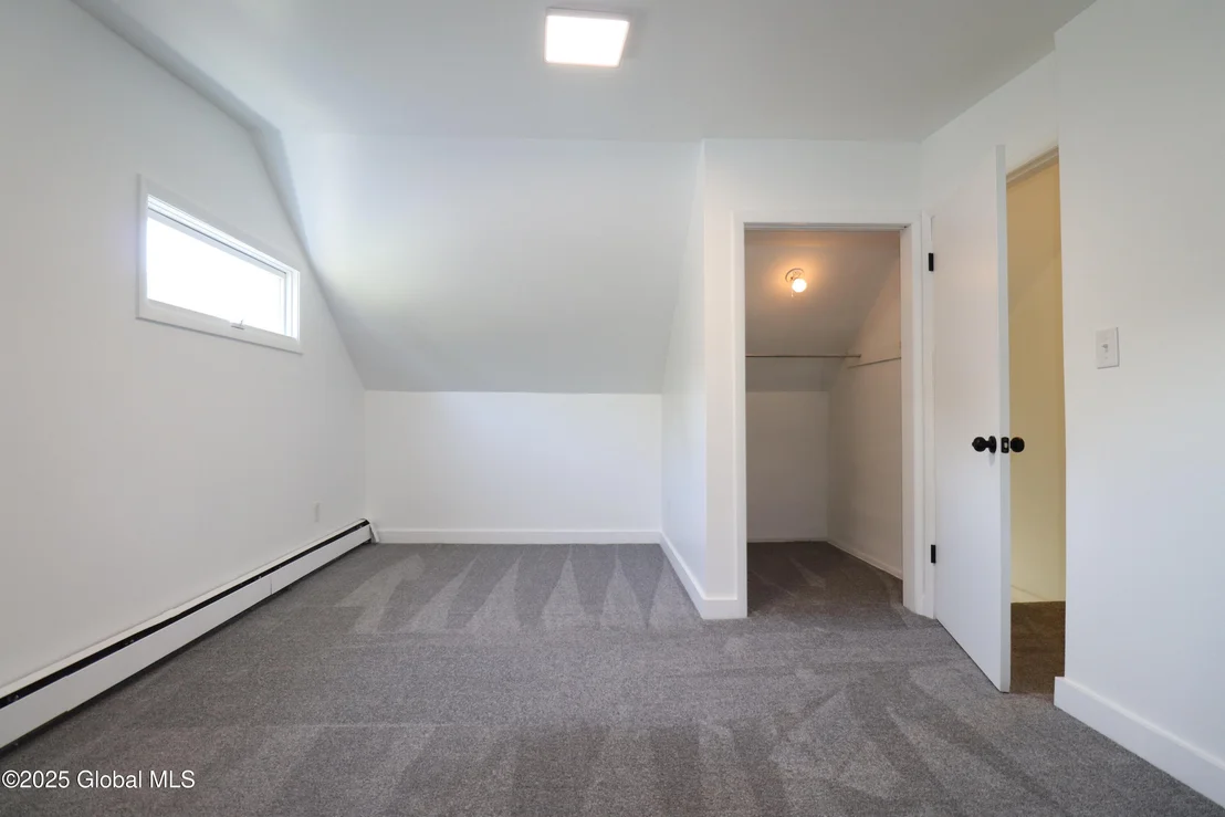 Photo of 1220 Hemlock Street