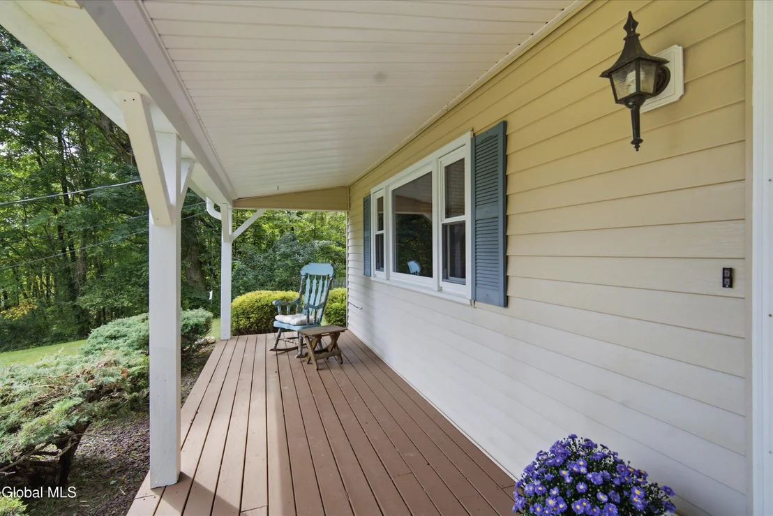 Photo of 1108 North Road