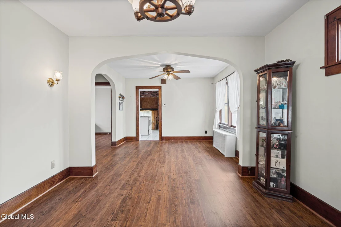 Photo of 1229 Paul Avenue