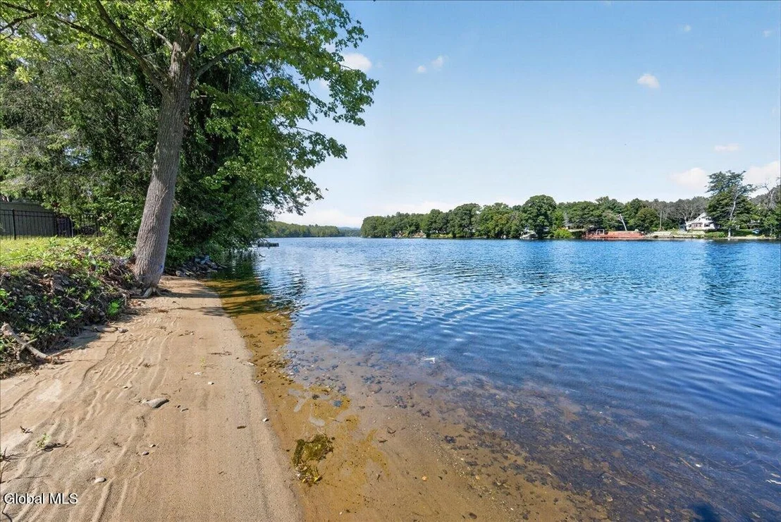 Photo of 5 Old Bend Road