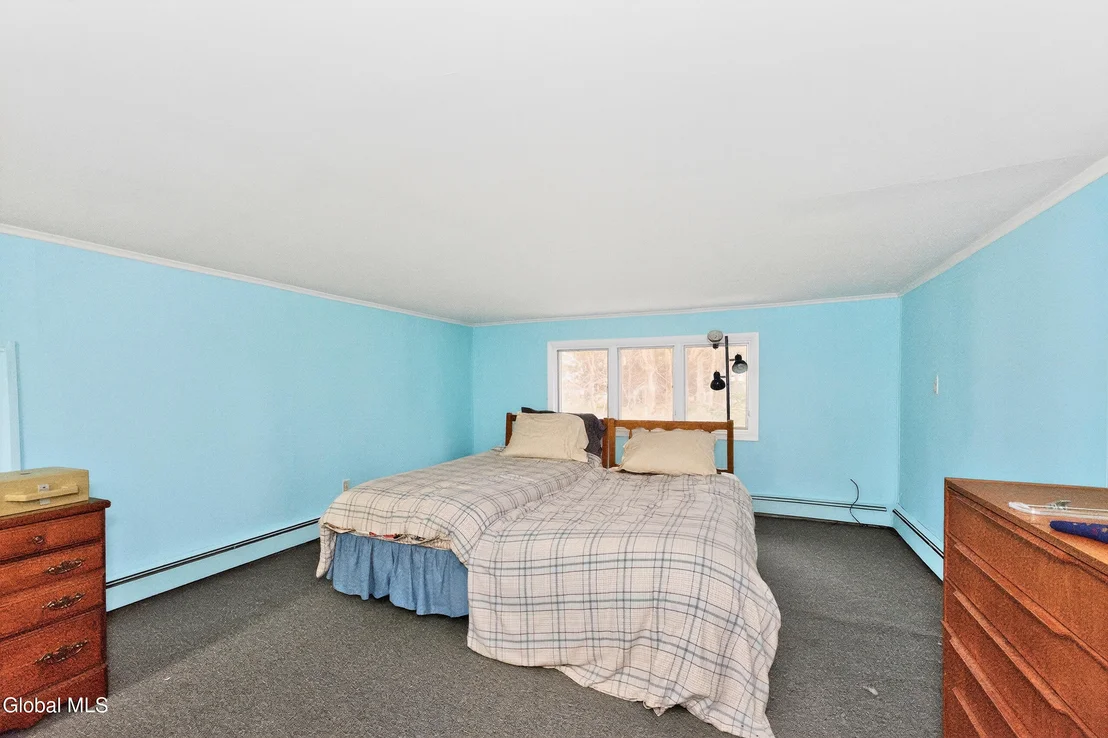 Photo of 7 N Maple Lane