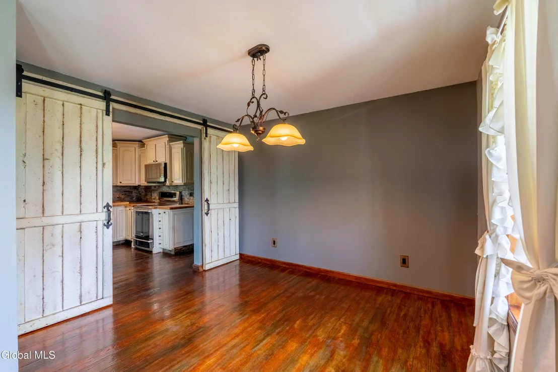 Photo of 31 Safford Road