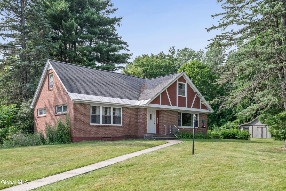 Photo of 1079 Winne Road