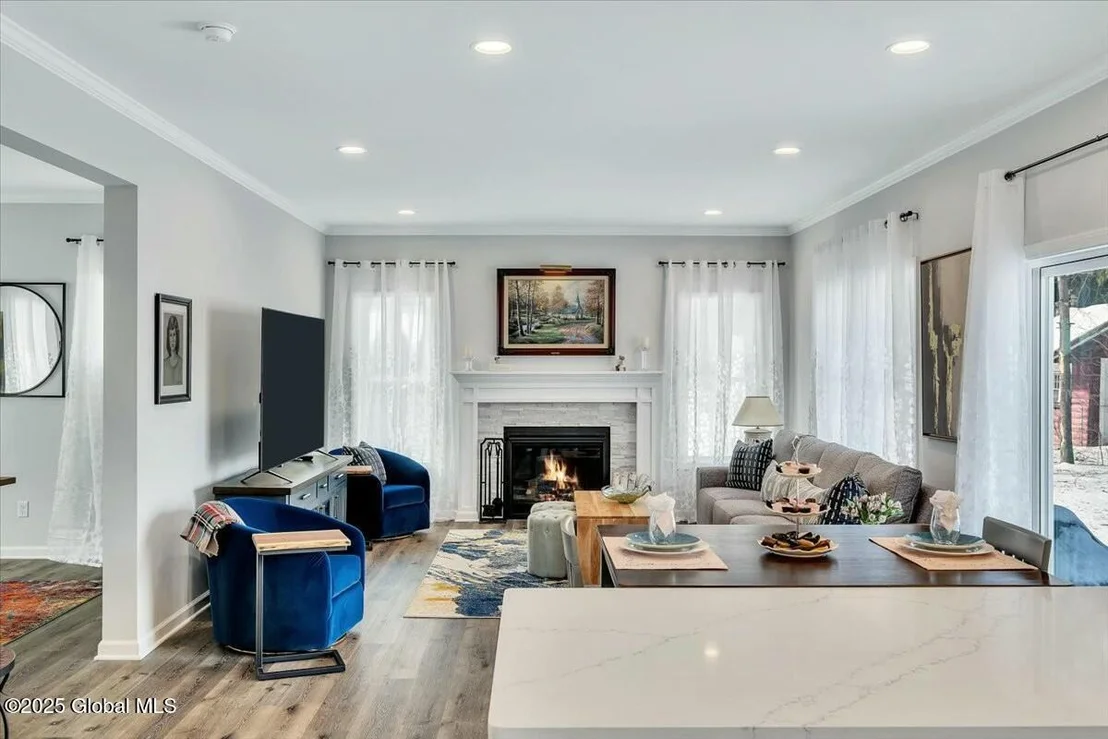Photo of 9 Lynn Drive