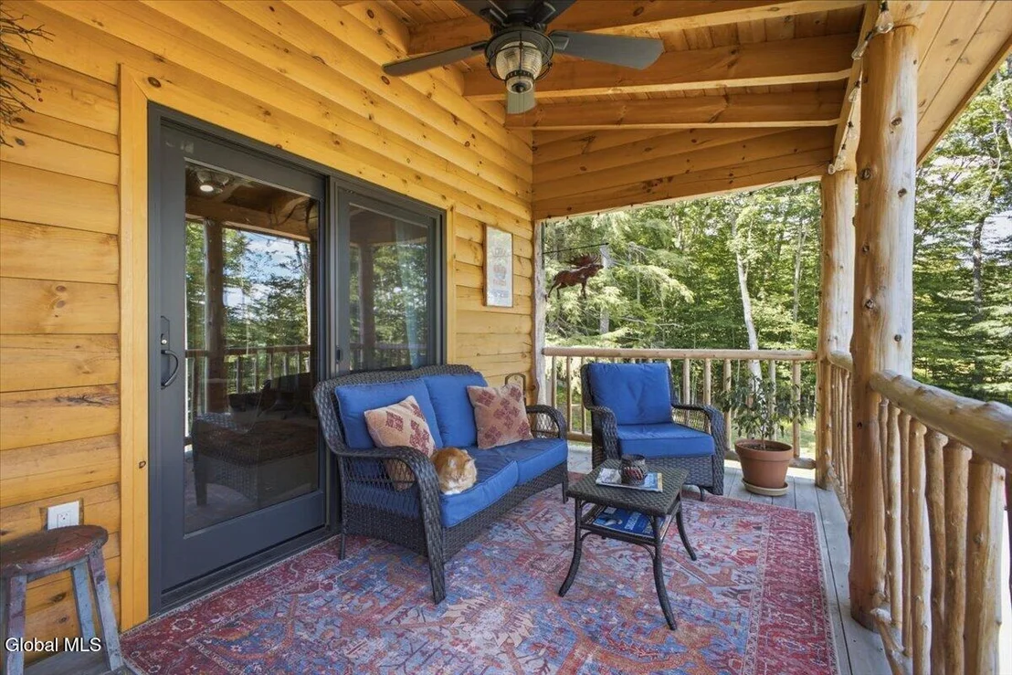 Photo of 1482 Tupper Road