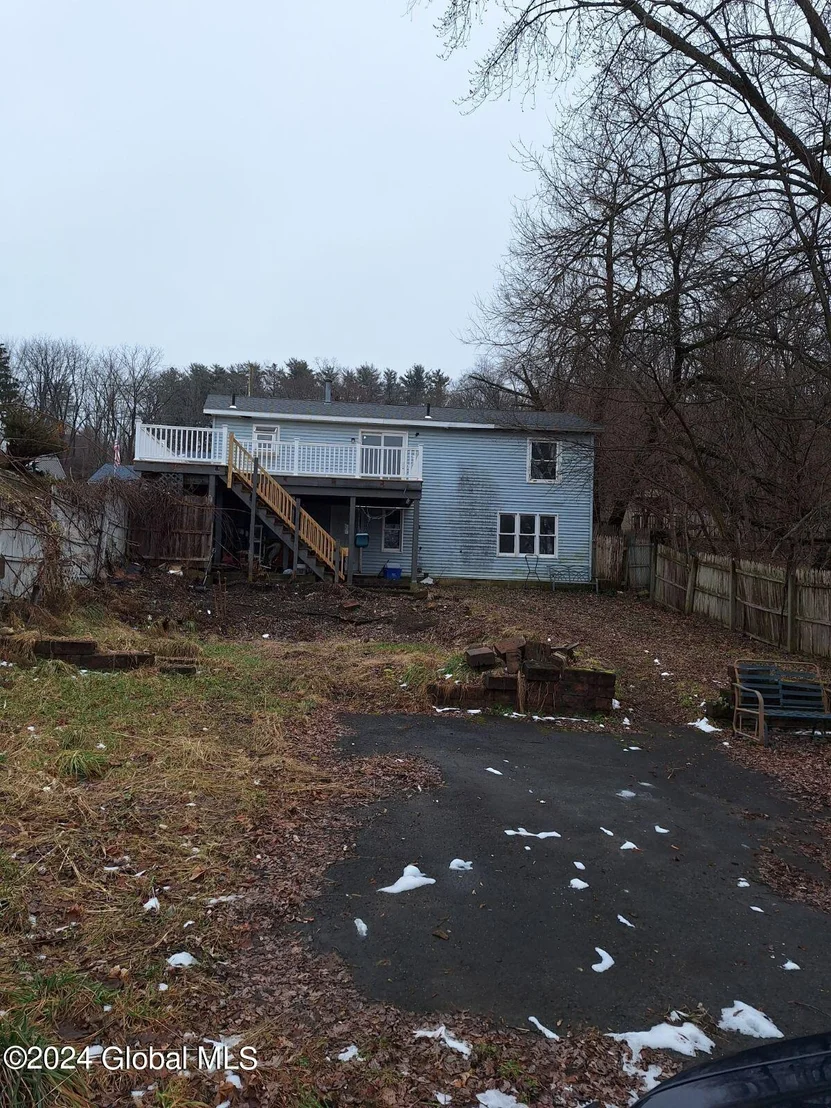 Photo of 747 7th Avenue