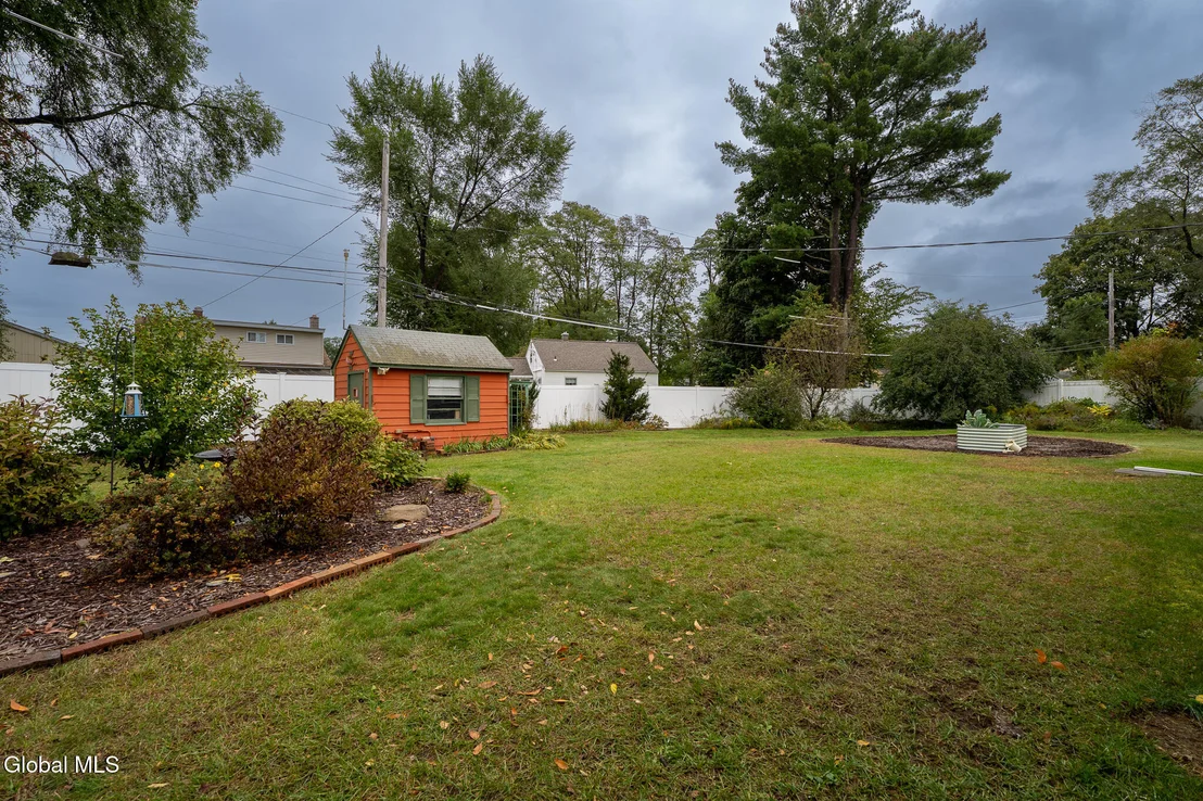 Photo of 1026 Wayne Road