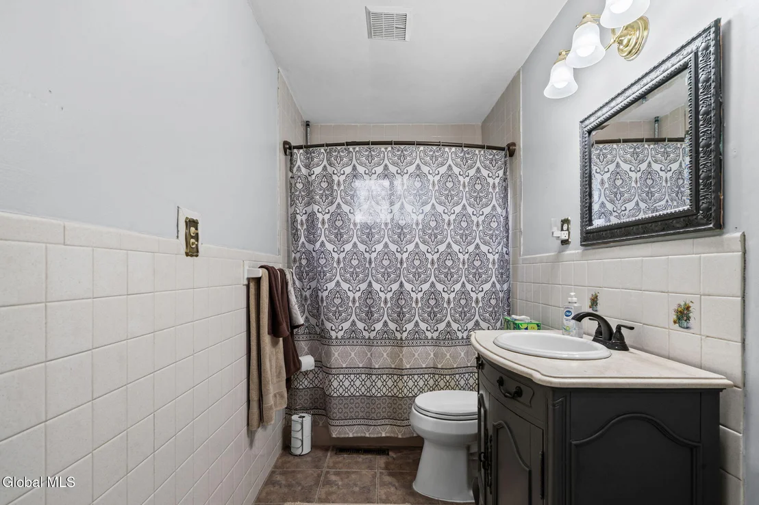 Photo of 2525 Consaul Road
