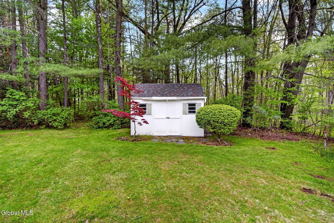 Photo of 280 Lishakill Road