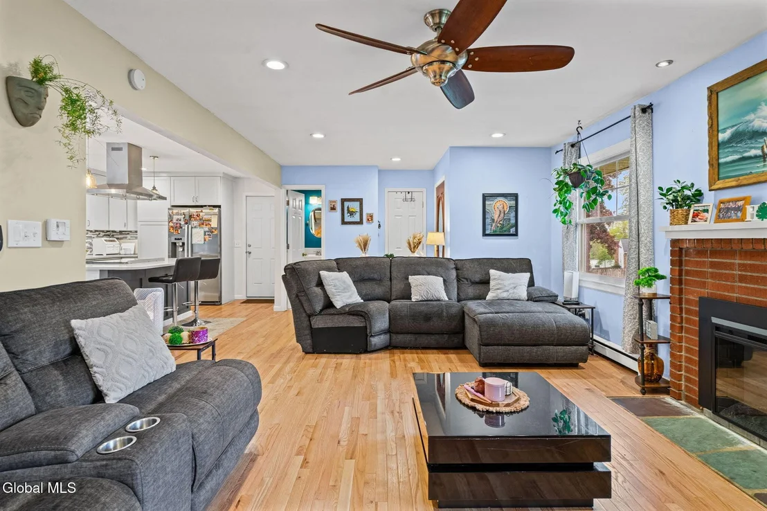 Photo of 19 Sylvan Lane