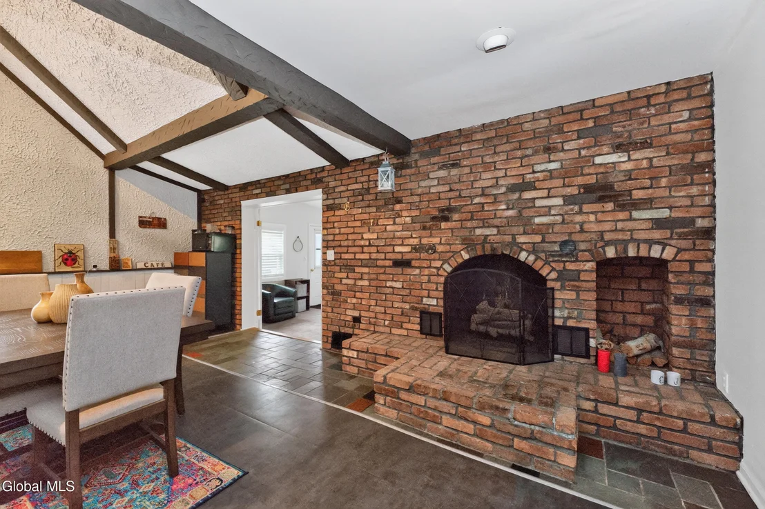 Photo of 341 Princetown Road