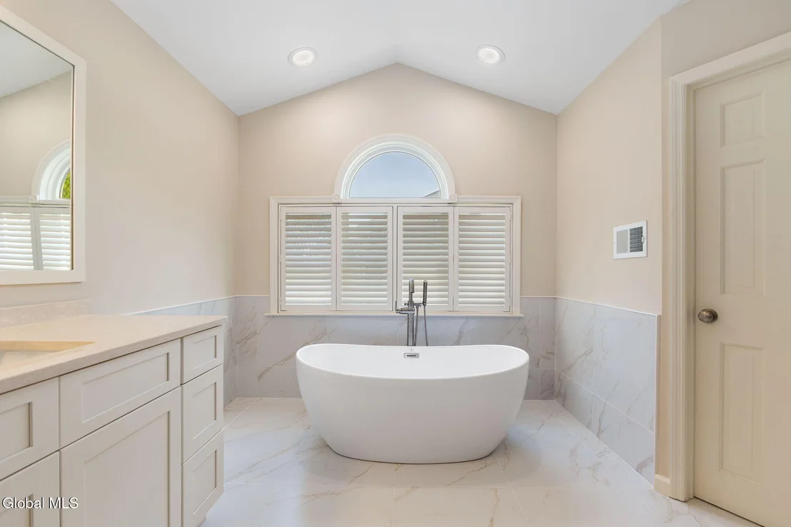 Photo of 3079 New Williamsburg Drive