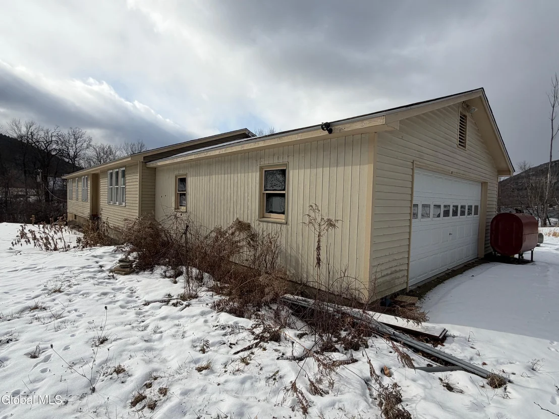 Photo of 404 Black Point Road