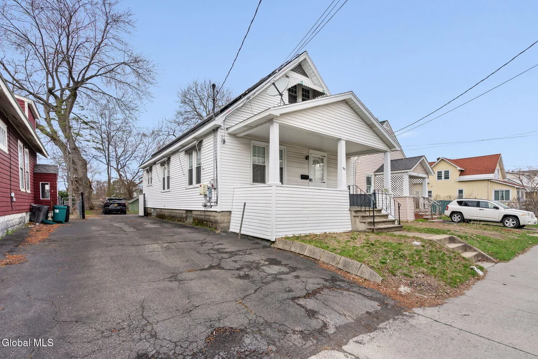 Photo of 222 Edward Street
