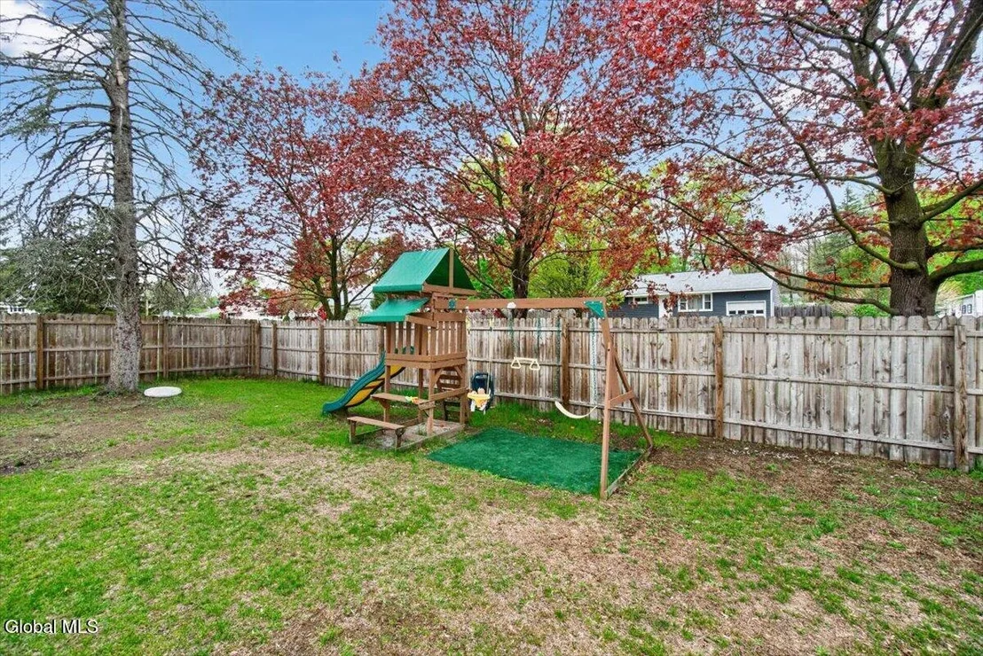 Photo of 117 Locust Park