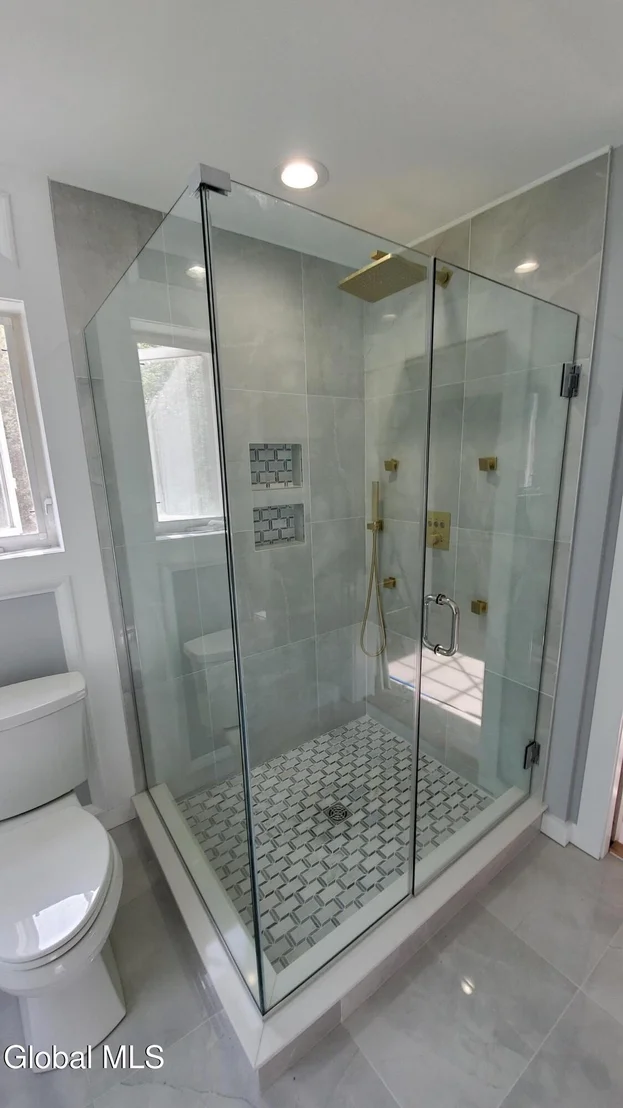 Photo of 2820 Balltown Road