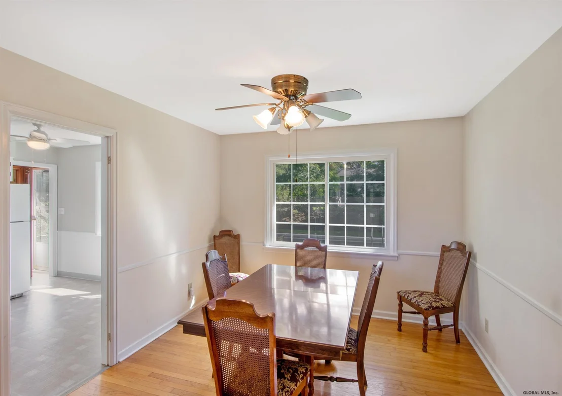 Photo of 2158 RIVER Road