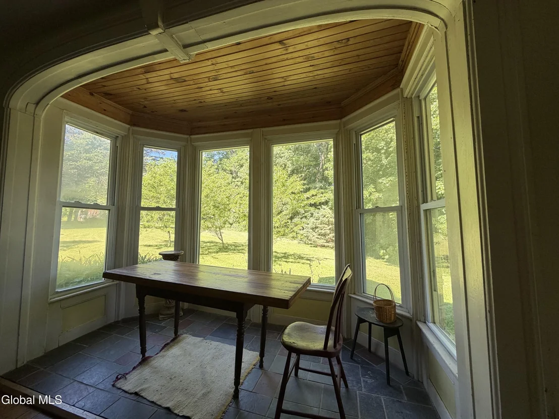 Photo of 2056 Creek Road