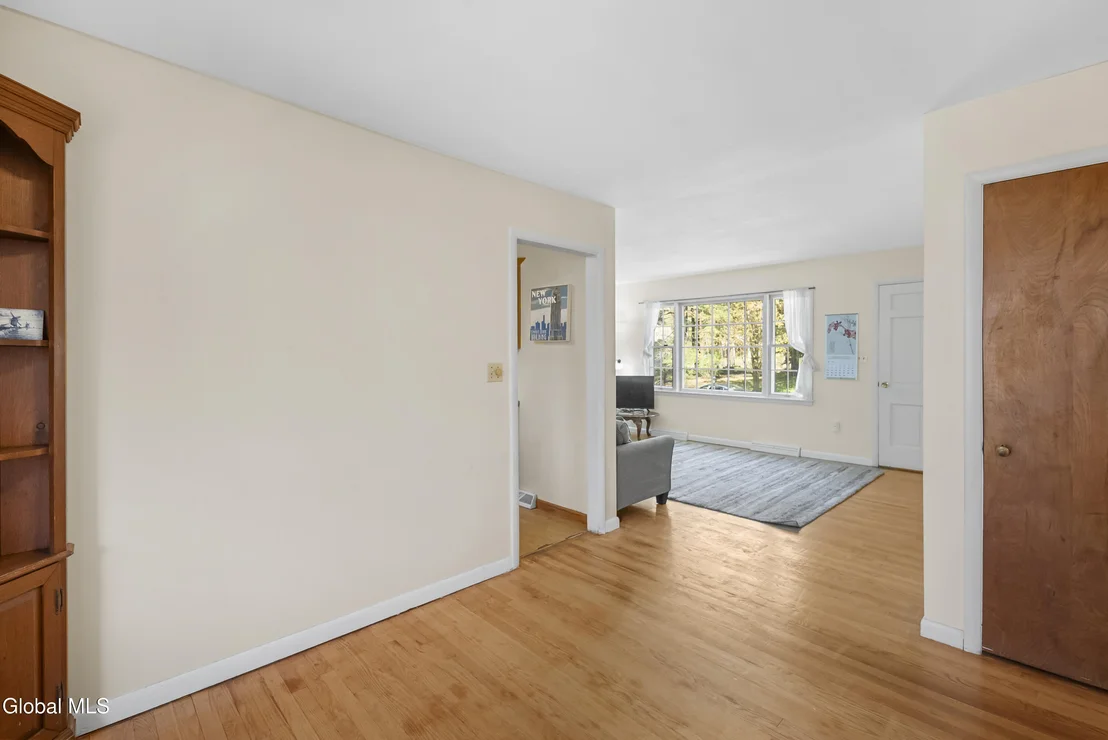 Photo of 141 Birchwood Drive