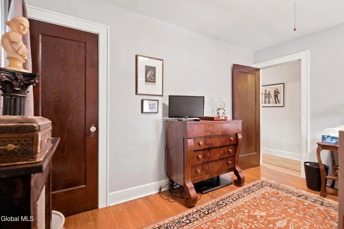 Photo of 1355 Union Street