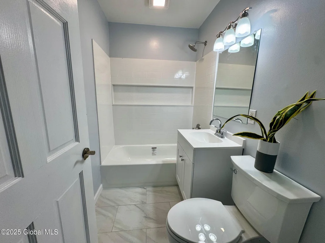 Photo of 1020 Inner Drive